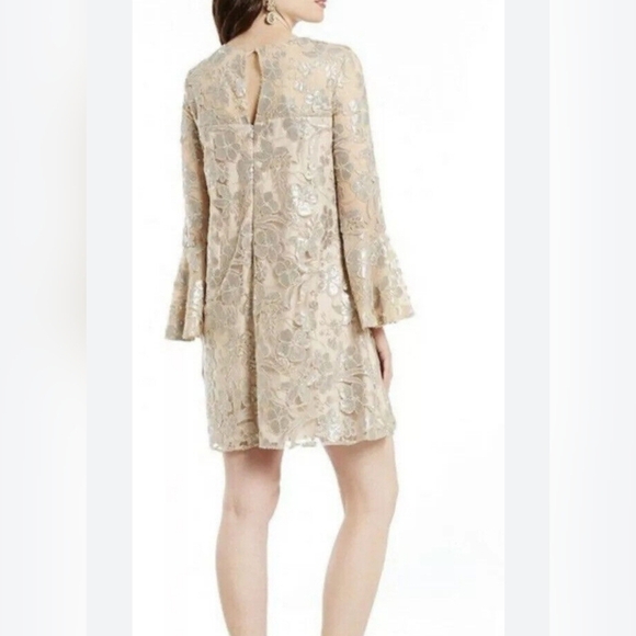 Badgley Mischka Belle Sequin Bell Sleeve Formal Mini Dress 12 Bridal Gown Gold - Picture 3 of 16